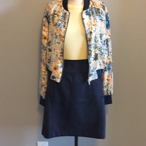 LOFT navy faux suede skirt - Picture 4 of 7